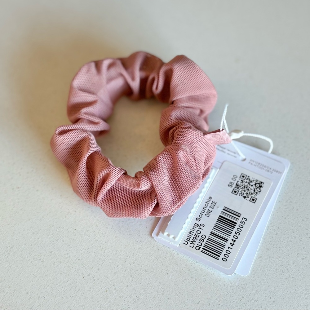 Lululemon Uplifting Power Mesh Scrunche in Mauve (QUSD) nwt